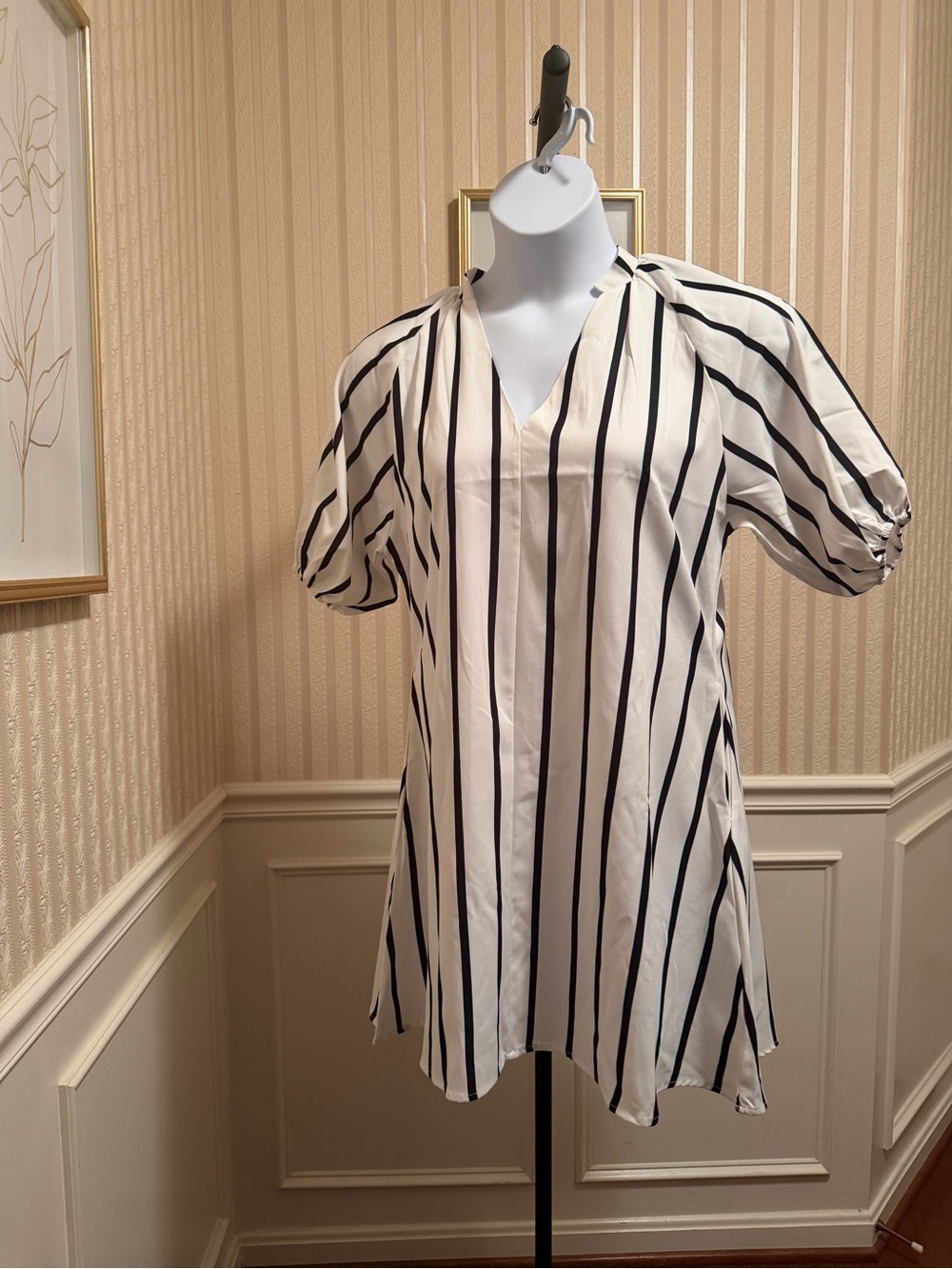 Striped V-Neck Short Sleeve Tunic Dress - White/Black